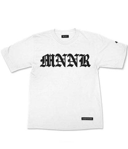 "MNNR" in white